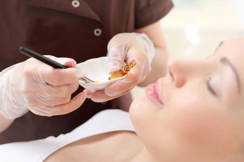 Una mirada entre bastidores a Perfect Derma Peel 3 imagen de lo que ocurre durante la sesión de peeling dérmico perfecto