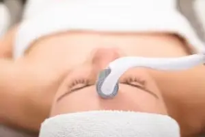 image of 8 Benefits From Microneedling