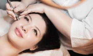 image of 9 Treatments to Reduce Pigmentation and Scars