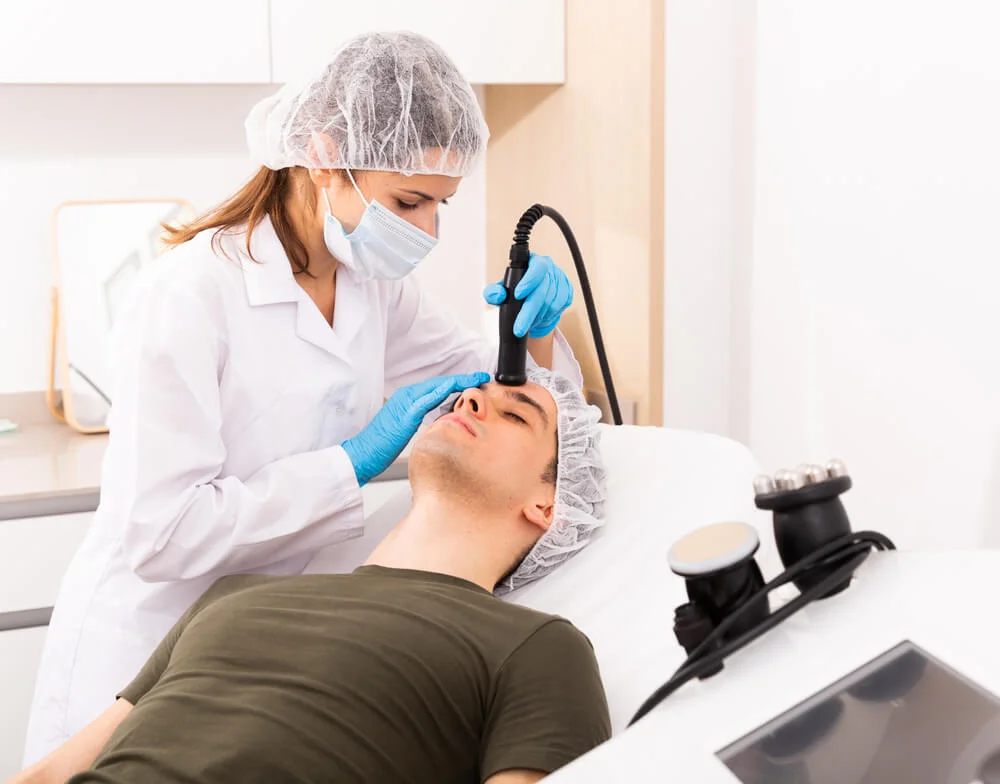 Tratamientos faciales para hombres: Nuestras 5 Mejores Elecciones en Plantation, Florida? 2 Tratamientos faciales Introlift para hombres RF